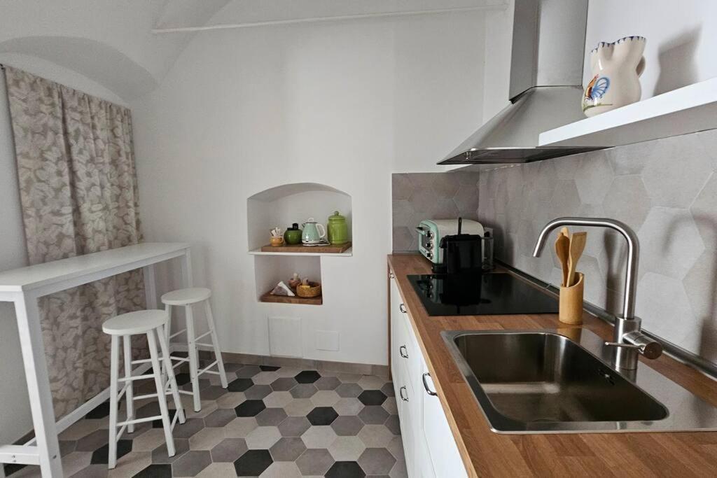 Car.Lo. Casa Vacanze Dolceacqua Extérieur photo